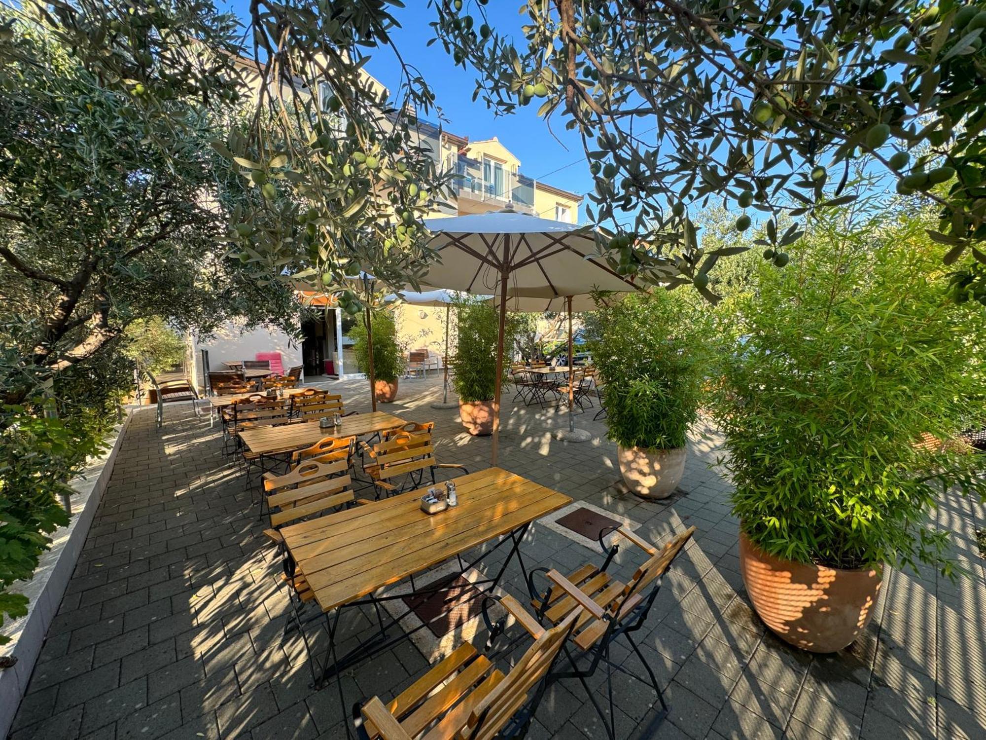Viktoria Lodge Bed And Breakfast Vodice Exterior foto