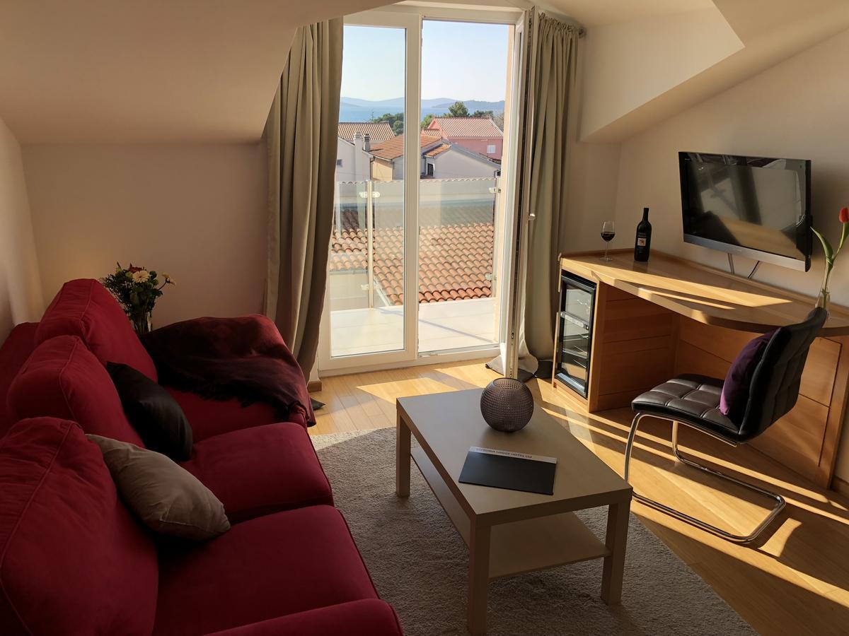 Viktoria Lodge Bed And Breakfast Vodice Exterior foto